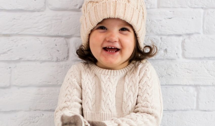 adorable-nina-mirando-camara_23-2148329725 adorable-nina-mirando-camara_23-2148329725
